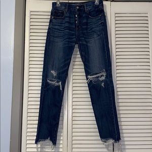 4 for $15 American Eagle hi-rise girlfriend jeans